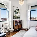 Very Spacious House - Amazing View リスボン