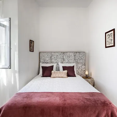 Very Spacious House - Amazing View 아파트 리스본