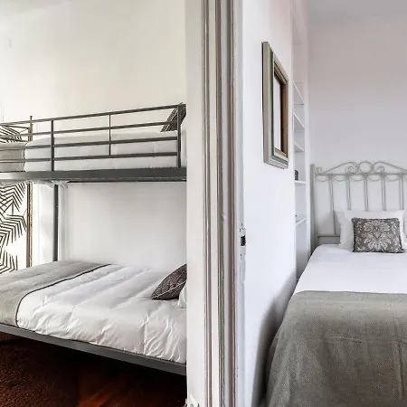 Very Spacious House - Amazing View 아파트 리스본