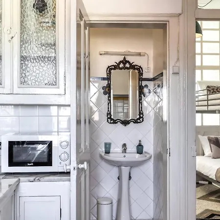 Very Spacious House - Amazing View 아파트 리스본