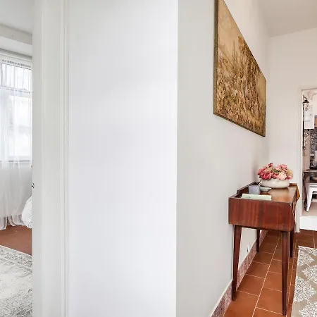 아파트 Very Spacious House - Amazing View 리스본