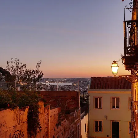 Very Spacious House - Amazing View * 리스본