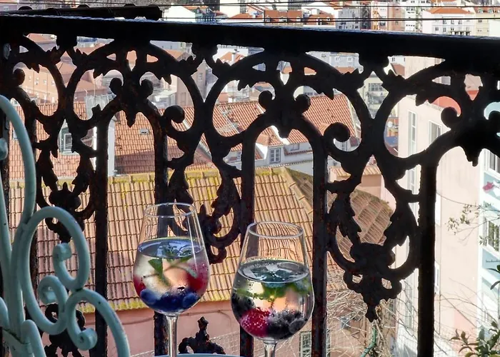 Very Spacious House - Amazing View شقة *