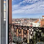 Very Spacious House - Amazing View Apartment Lissabon