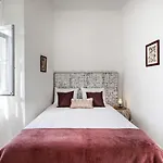 Very Spacious House - Amazing View Апартаменты Лиссабон