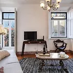 Апартаменты Very Spacious House - Amazing View *